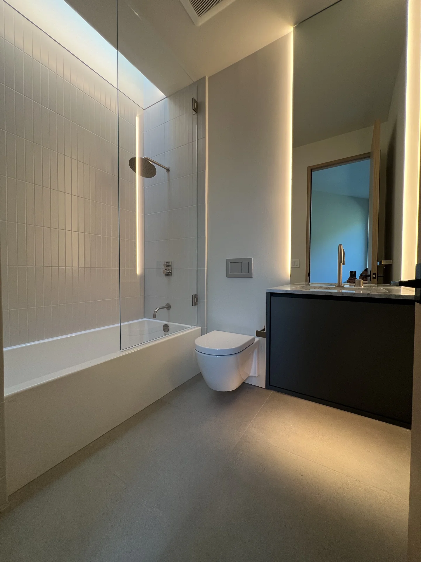 Premium bathroom hardware