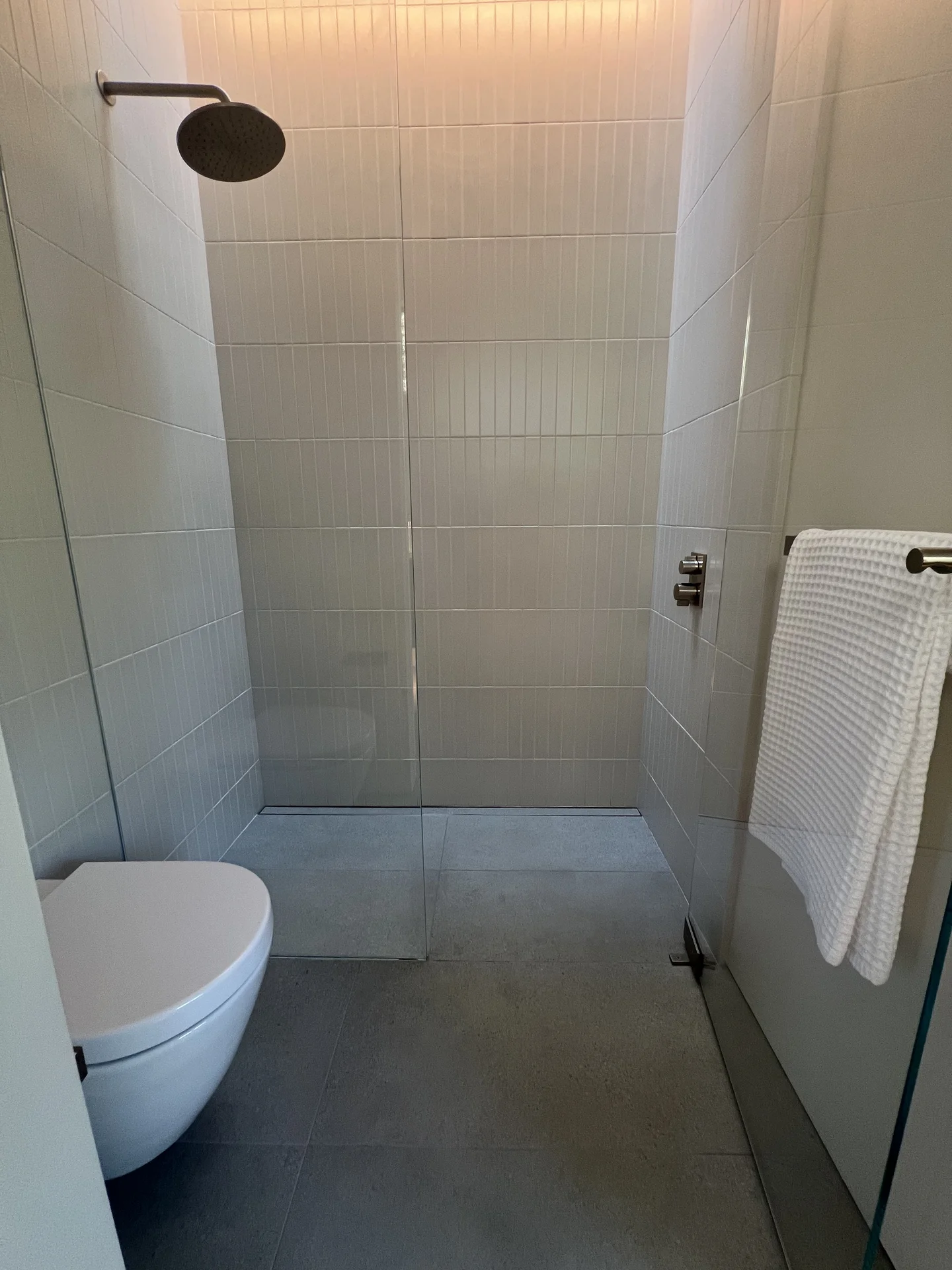 Contemporary bathroom design